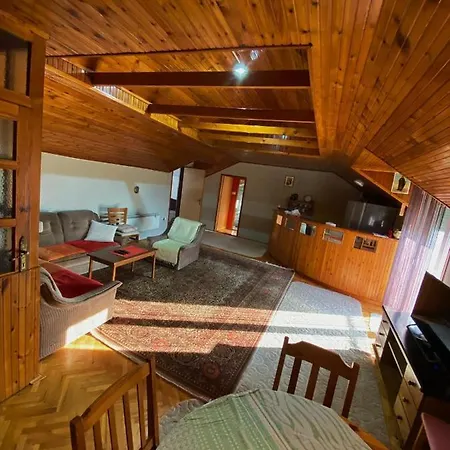 Holiday home Apartman Neno *
